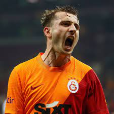 Kerem Aktürkoğlu  Galatasarayda gösterdiği