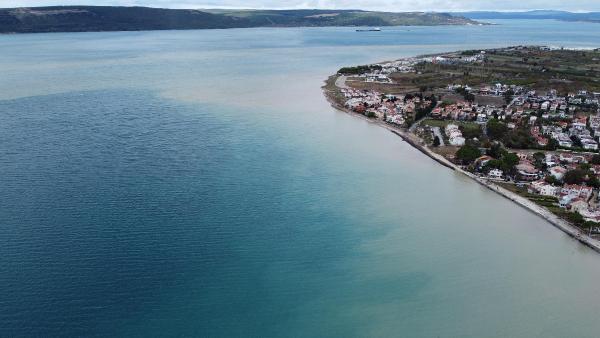 ÇANAKKALE BOĞAZI’NIN RENGİ DEĞİŞTİ