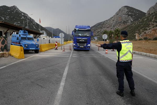 Alparslan ÇINAR/ANTALYA, (DHA)- JANDARMA