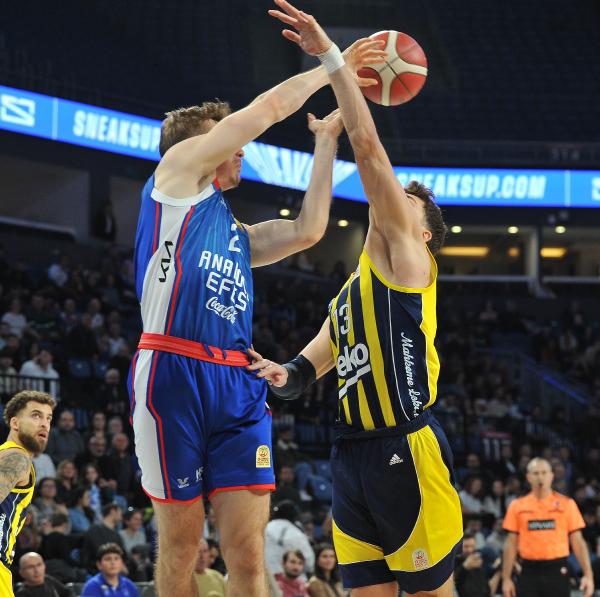 Anadolu Efes – Fenerbahçe