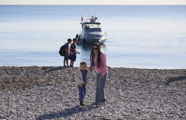 Alparslan ÇINAR/ANTALYA, (DHA)-ANTALYA’da sıcak