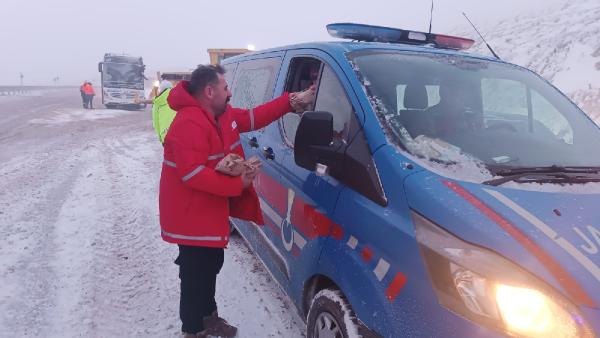 ERZURUM-KARS,(DHA)-ERZURUM’da dün öğle saatlerinde başlayan