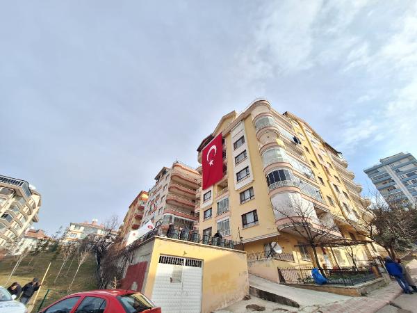 Umutcan ÖREN- Emirhan YÜZÜGÜLDÜ/ANKARA,