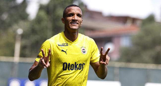 Fenerbahçe'nin Brezilyalı futbolcusu Rodrigo